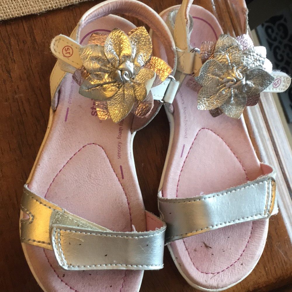 Stride Rite Sandals Silver, White, RoseGold Flower